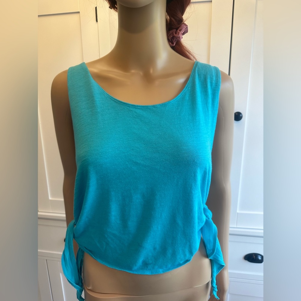 PINK Side tie shirt Medium